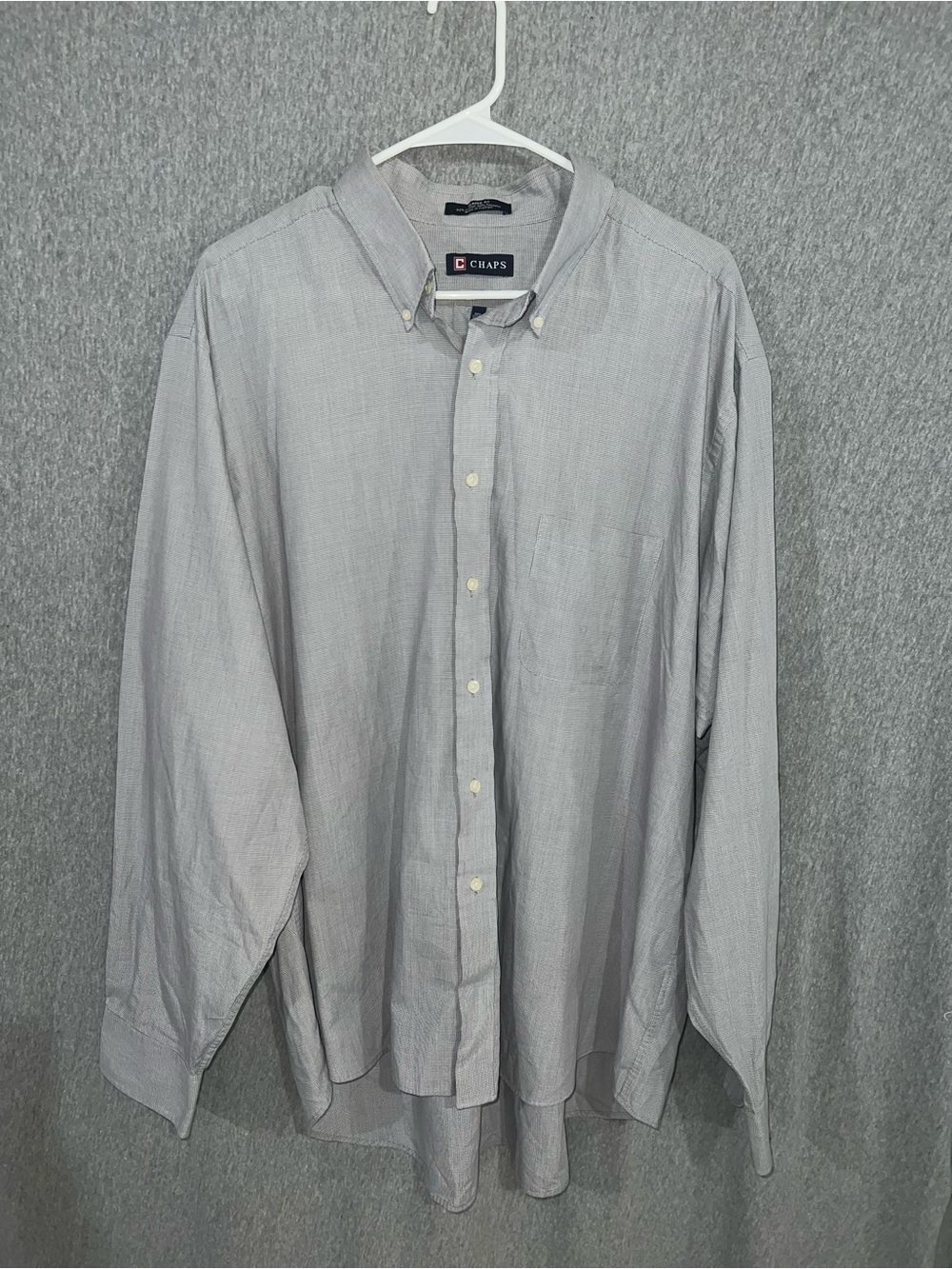 Chaps Men's Gray Button-Down Dress Shirt